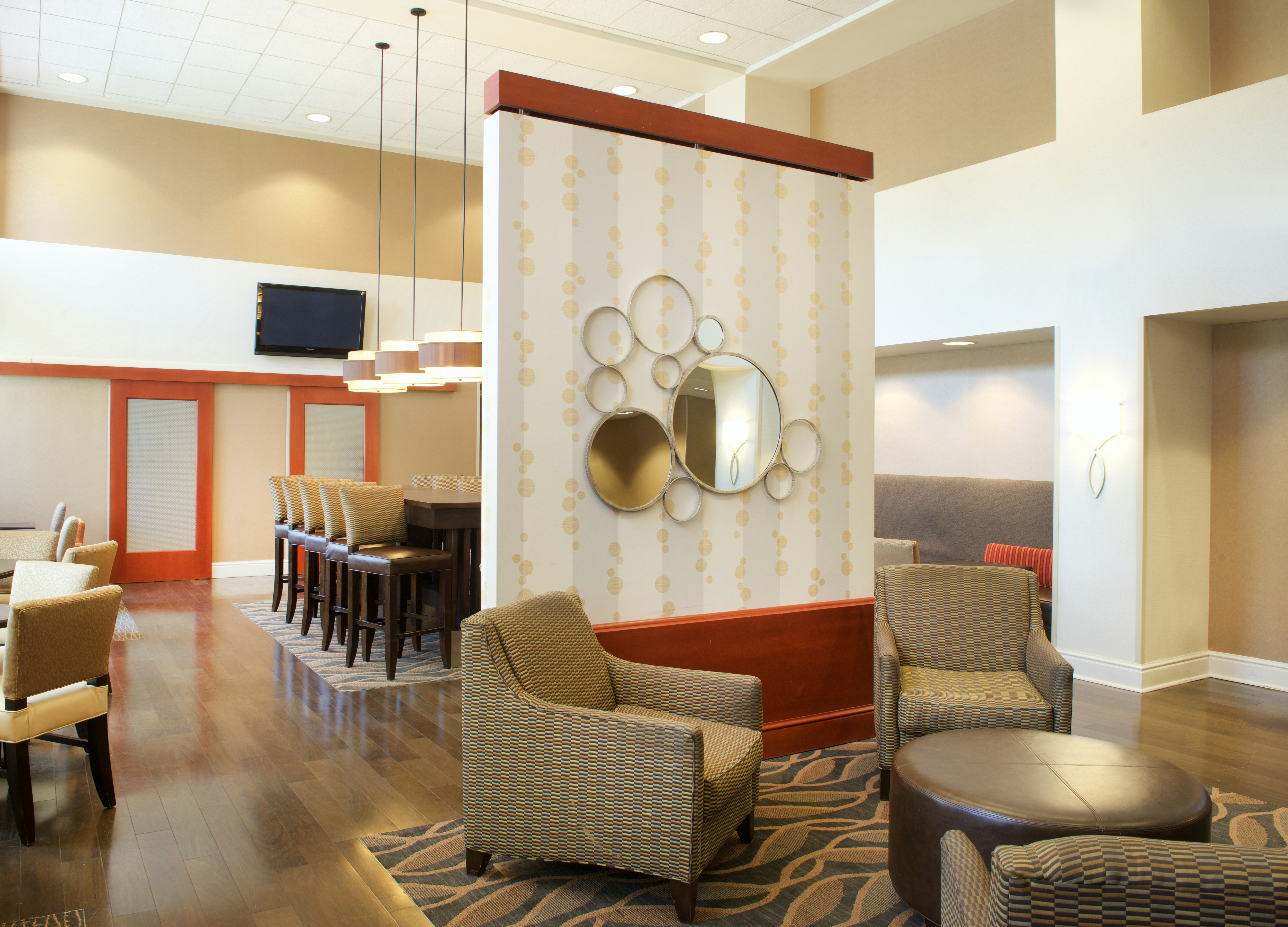 Hampton Inn and Suites Pittsburgh Meadow Lands 28/47