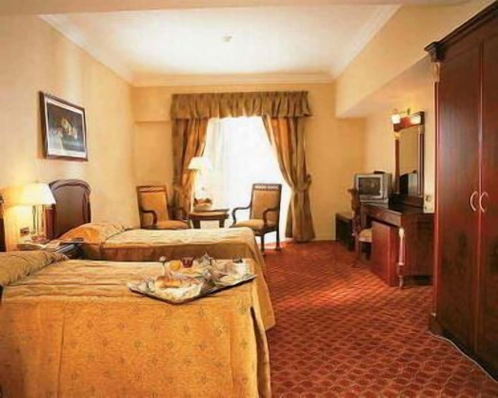 Al Nabila Hotel 6/17