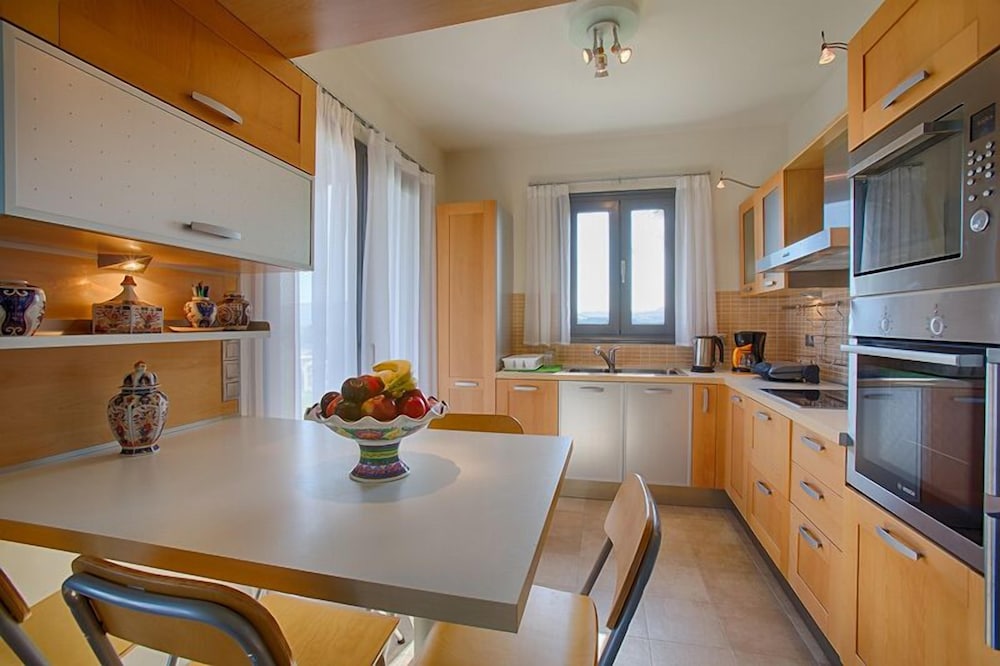 Haraki Villas 27/36