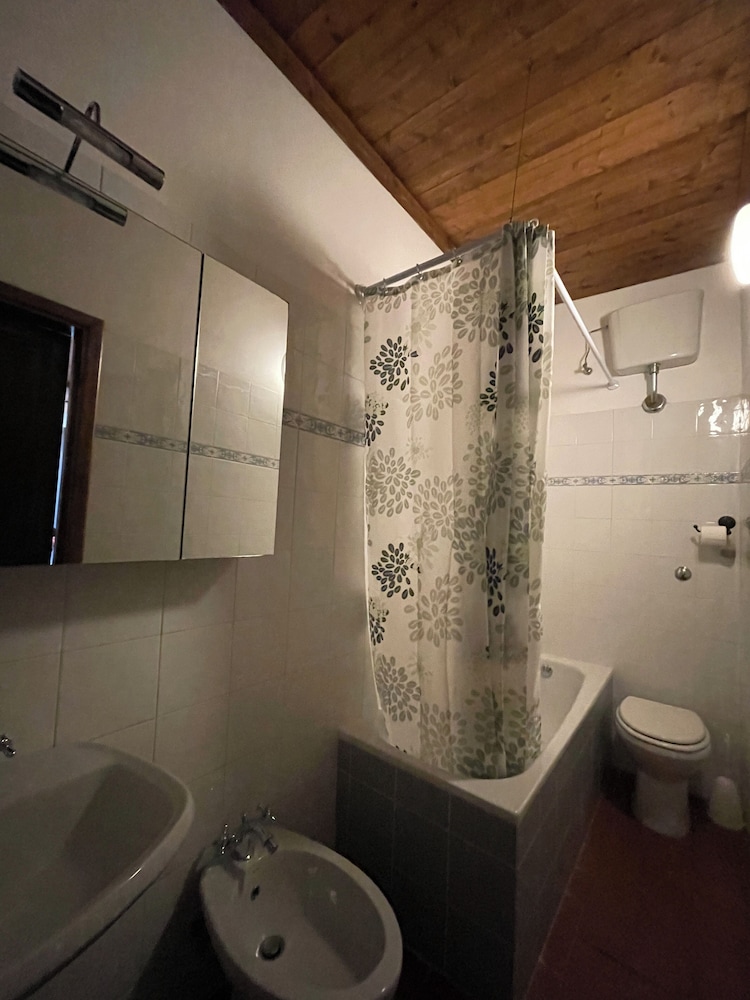 Basic, Studio, Queen Bed, Vineyard View, Ground Floor، Fattoria Di Poggiopiano 2/2
