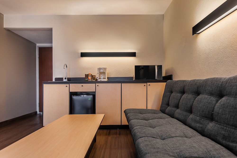 City Express by Marriott Celaya Galerias 38/61