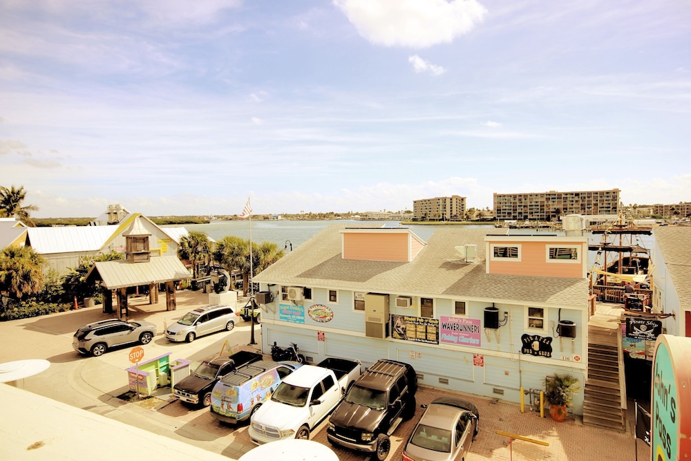 John's Pass Hotel 1/34