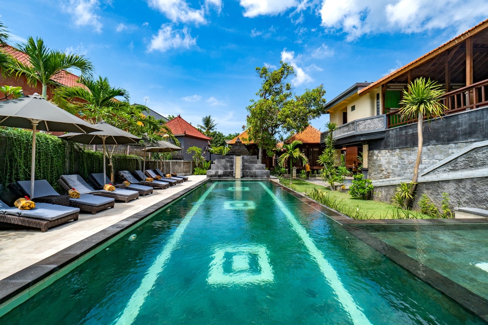 Bale Gede Lembongan 4/57