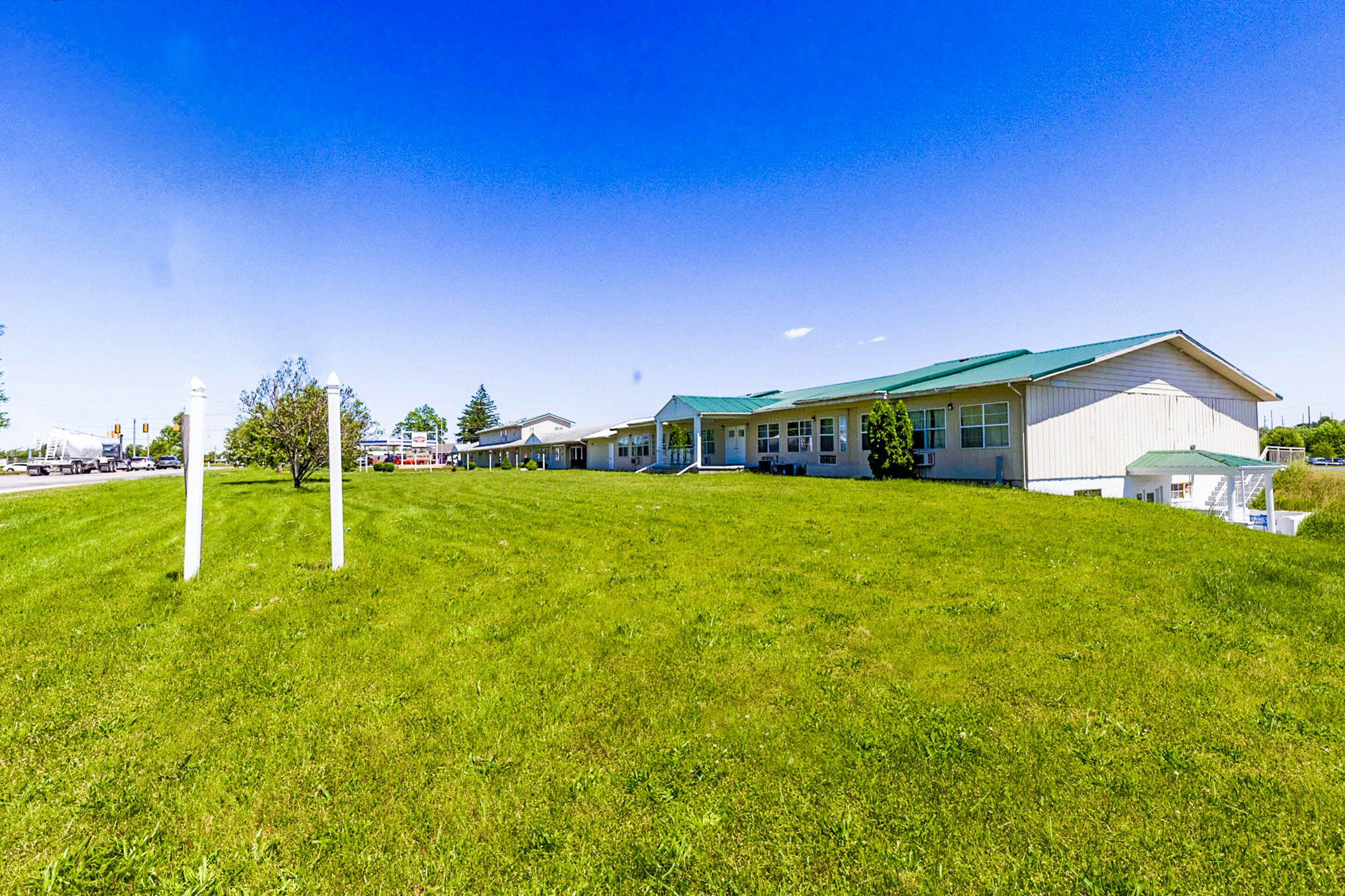 Country Hearth Inn and Suites By OYO Sturgis 32/35