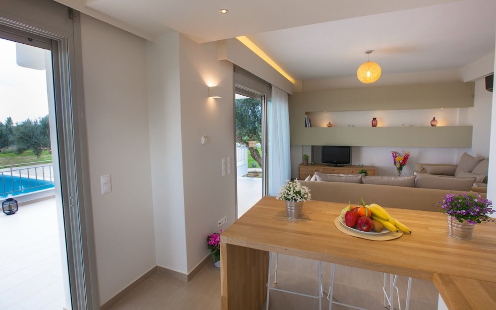 Abelia Luxurious Villas 16/23