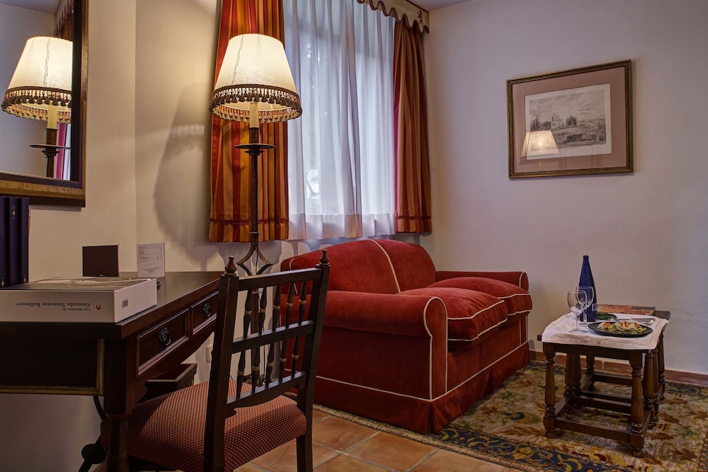 Parador De Ciudad Rodrigo 25/50