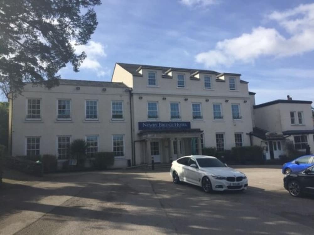 Newby Bridge Hotel 53/60