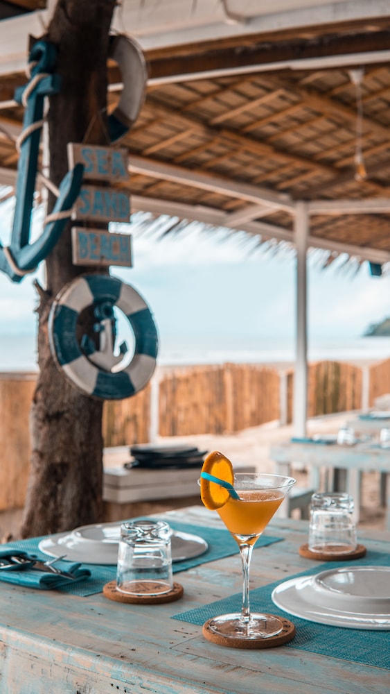 Cabana Retreat 15/24