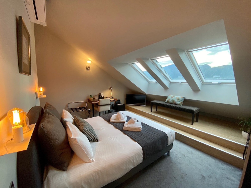 Les Suites Du Lac 11/50