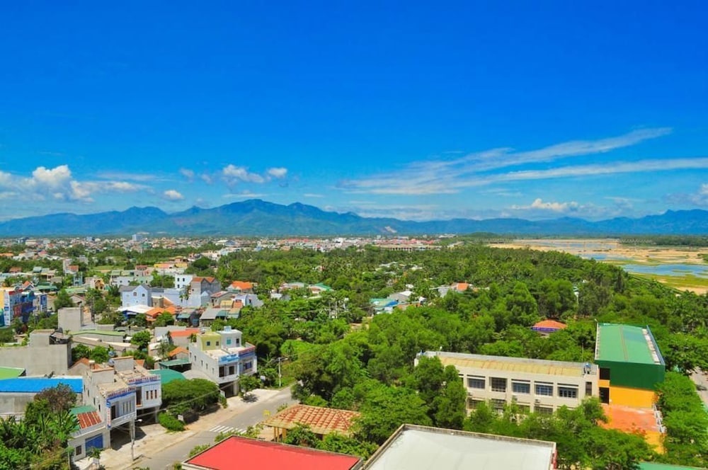 Thien An Riverside Hotel 46/50