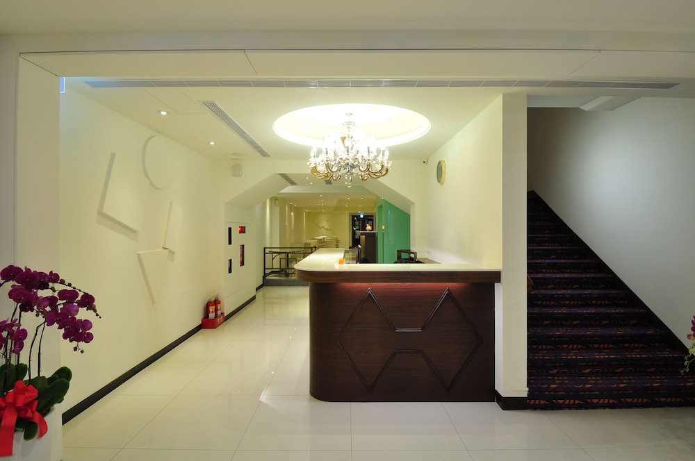 Bravo Hotel 6/43