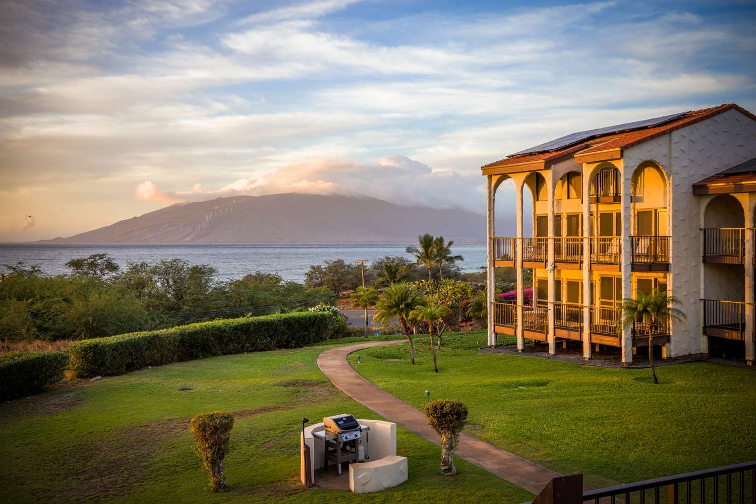 Aston Maui Hill 6/62