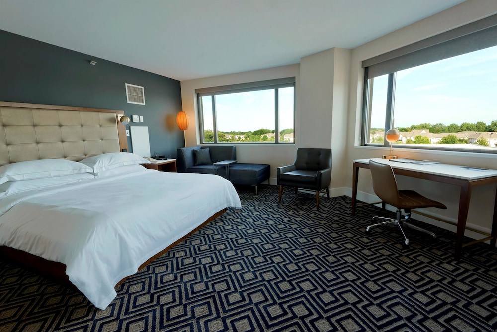 Hilton Chicago/Oak Brook Hills Resort & Conference Center 11/69