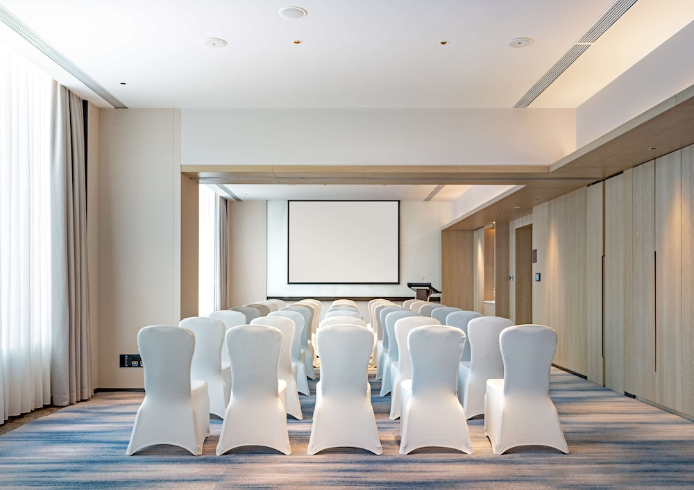 Hilton Garden Inn Shenzhen World Exhibition & Convention Center 47/48