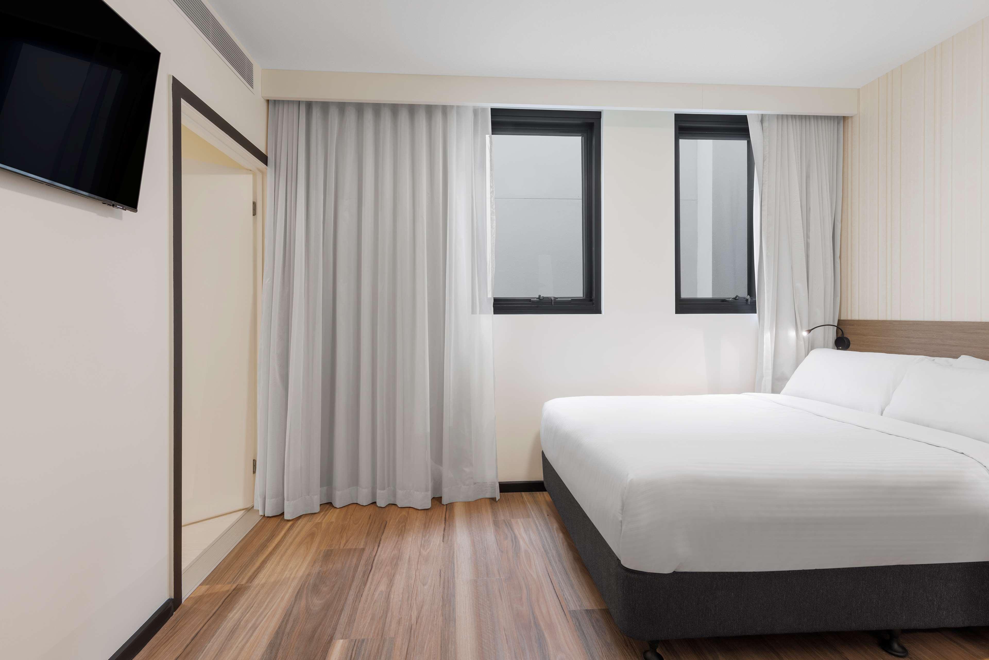 Room, Double Bed, Accessible