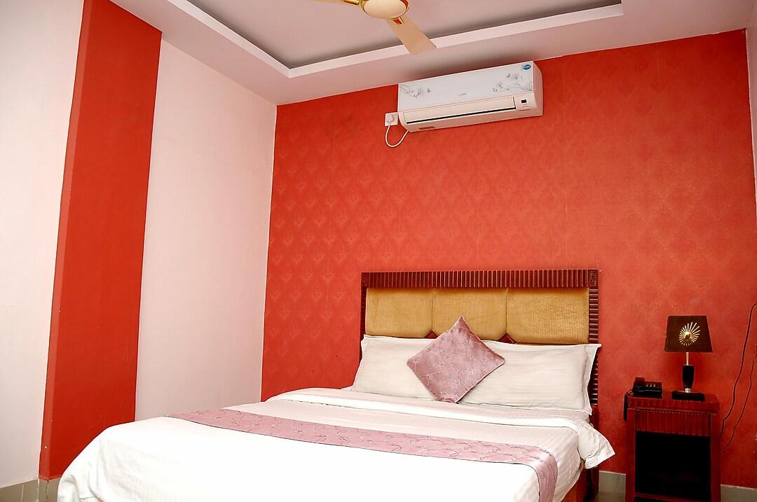 Hotel Kings Kastle 12/35