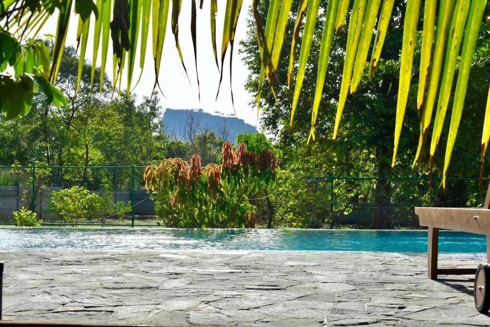 Sinhagiri Villa 27/37