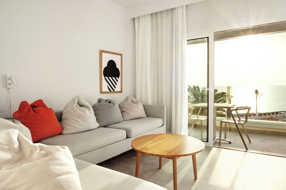 Sunwing Arguineguin Seafront 38/57