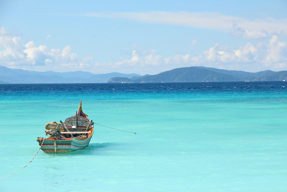 Racha Island Resort (ex Rayaburi Resort) 35/50