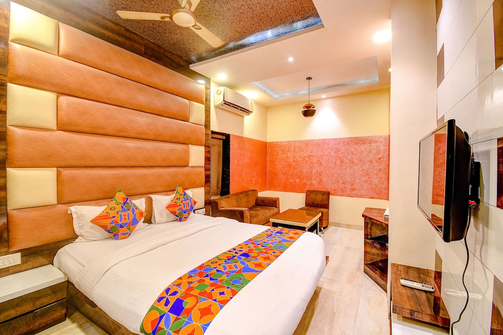 Oyo 15617 Abi's Inn 14/50