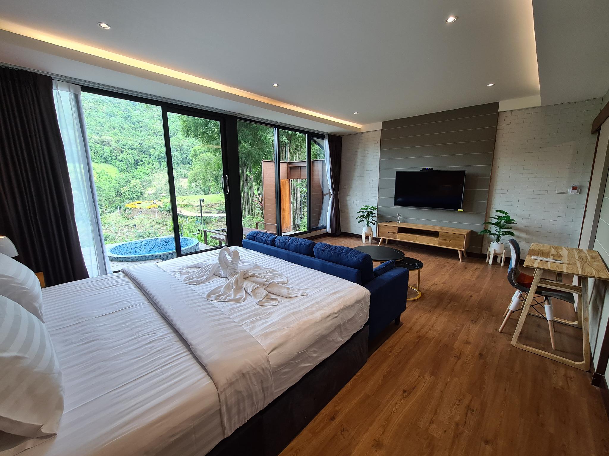 Mountain, Studio, King Bed