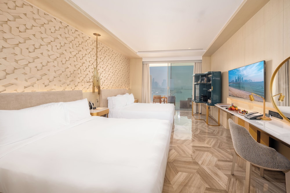 LUXURY, 2 QUEEN BEDS, SEA VIEW