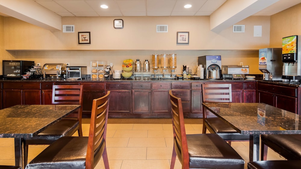Best Western Fort Washington Inn 50/69
