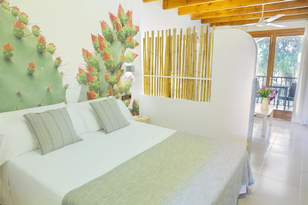 Es Baulo Petit Hotel 24/68