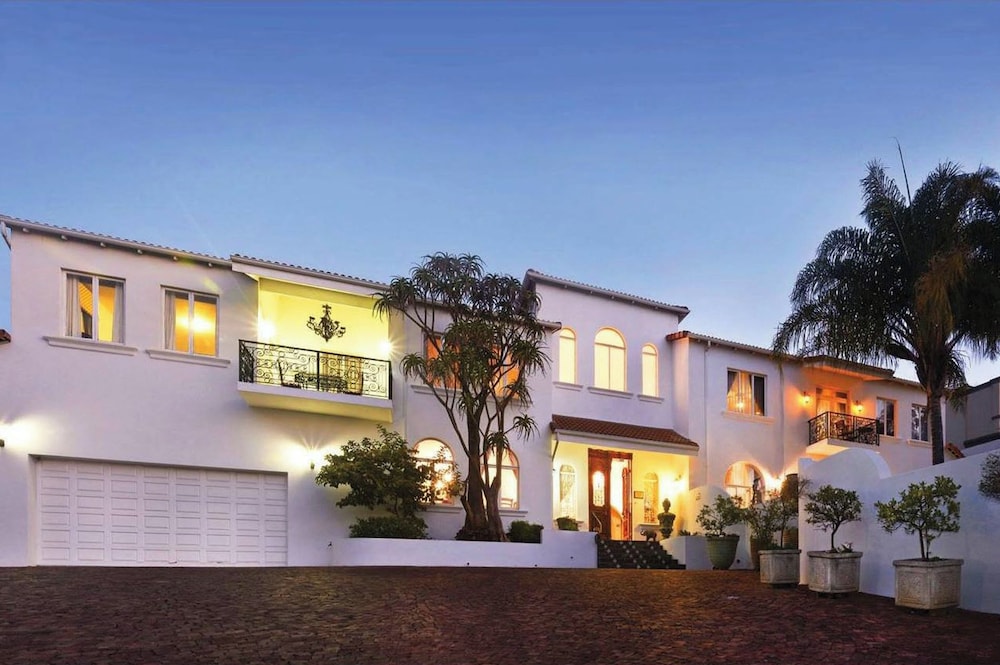 Waterkloof Mansion Boutique Hotel 24/26