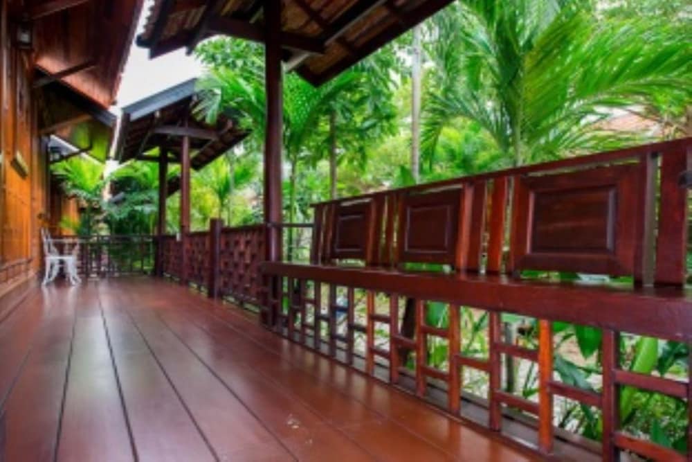 At Home Resort 26/38