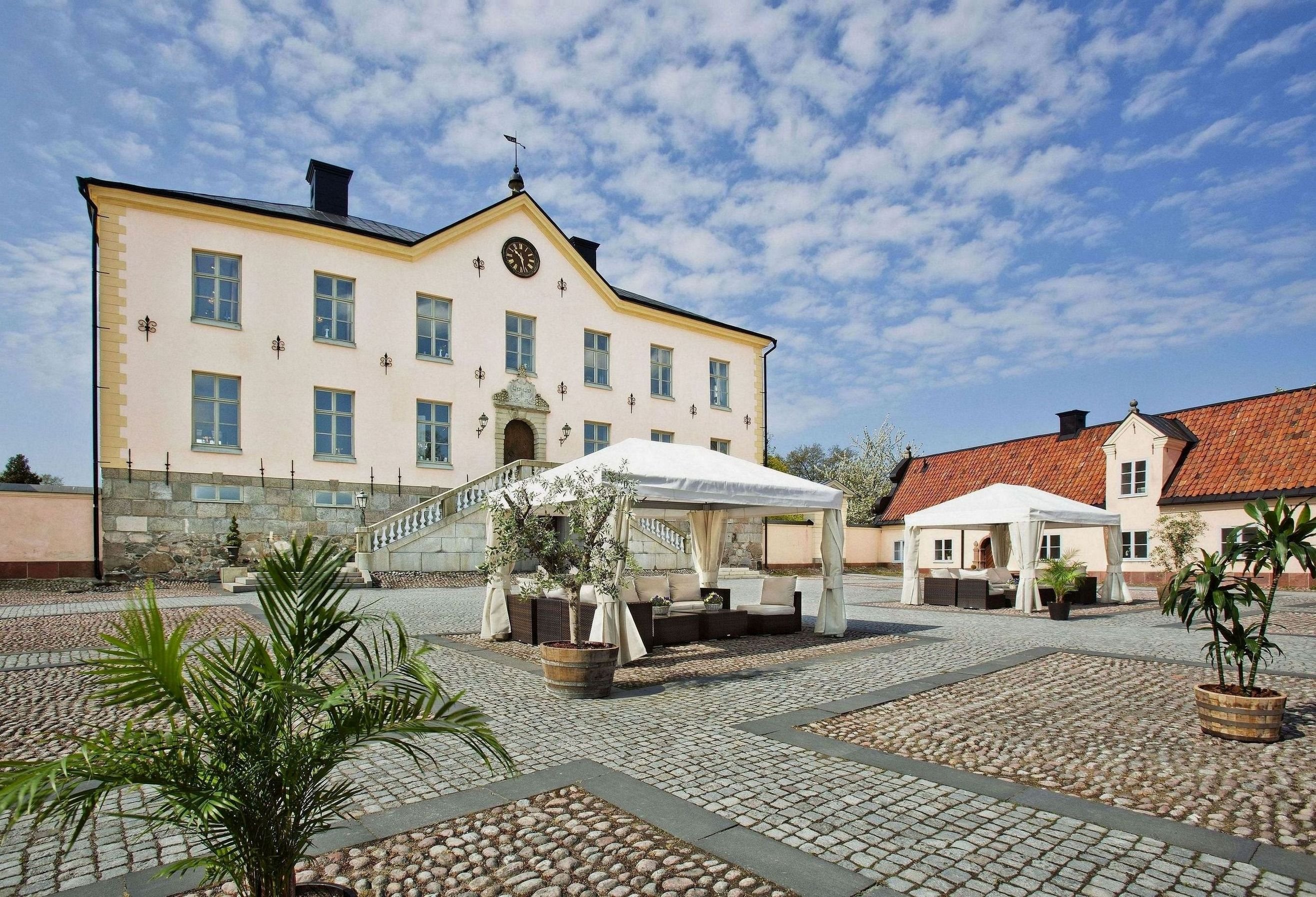 Hesselby Slott 1/12