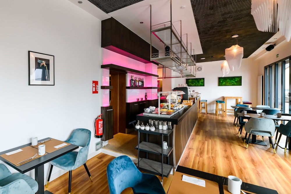 Nikii Hotel 43/59