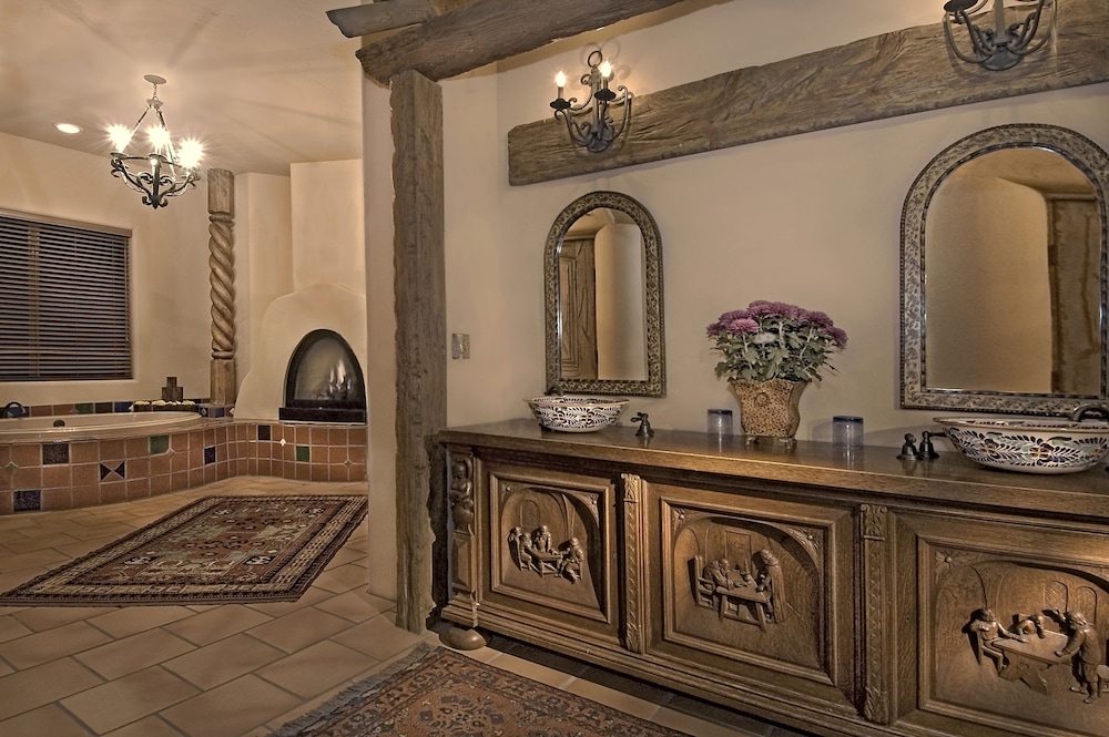 Adobe Grand Villas 7/73
