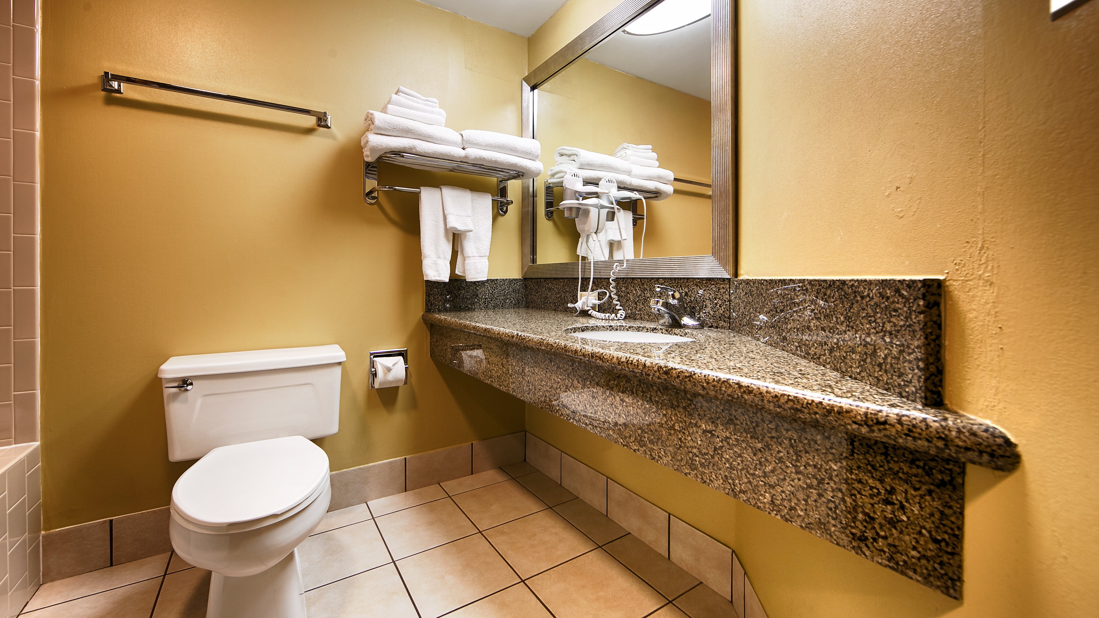 Best Western Ptarmigan Lodge 72/72