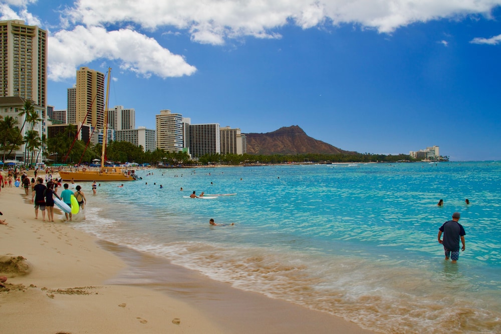 Royal Kuhio 43/50
