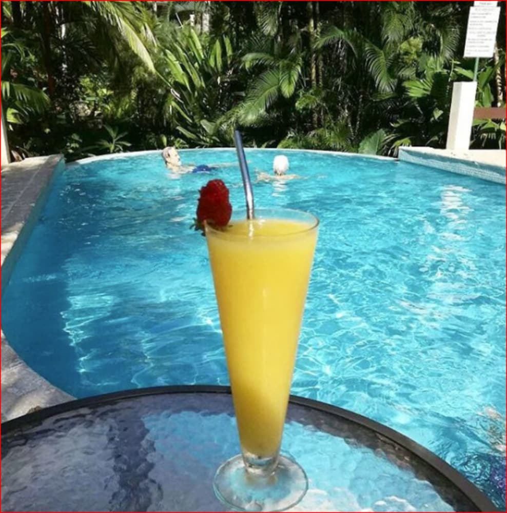 The Falls Resort at Manuel Antonio 30/70