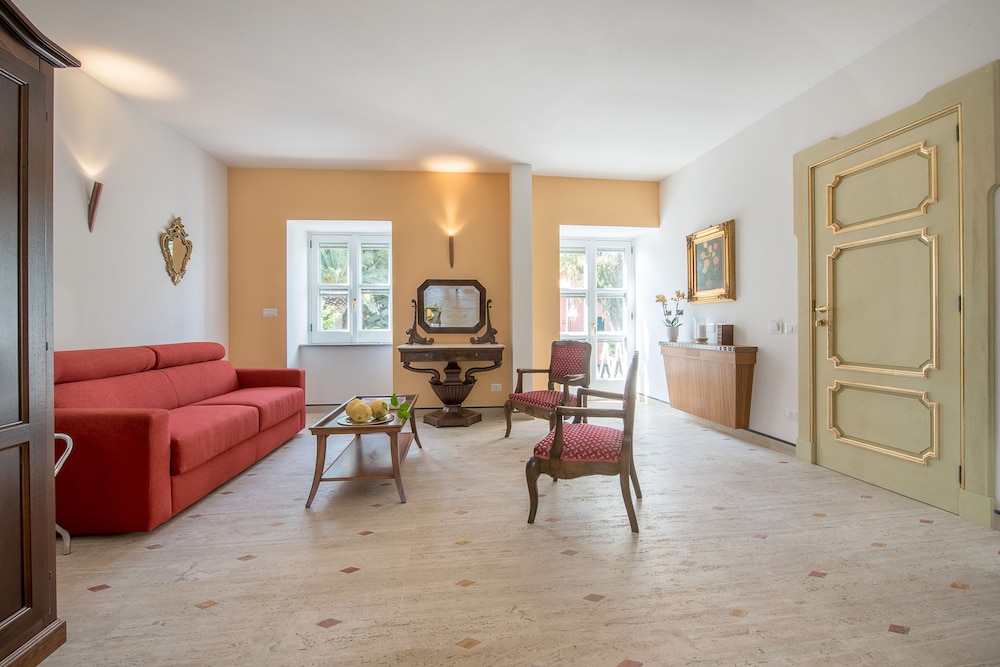 Don Antonino Relais Hotel 44/71