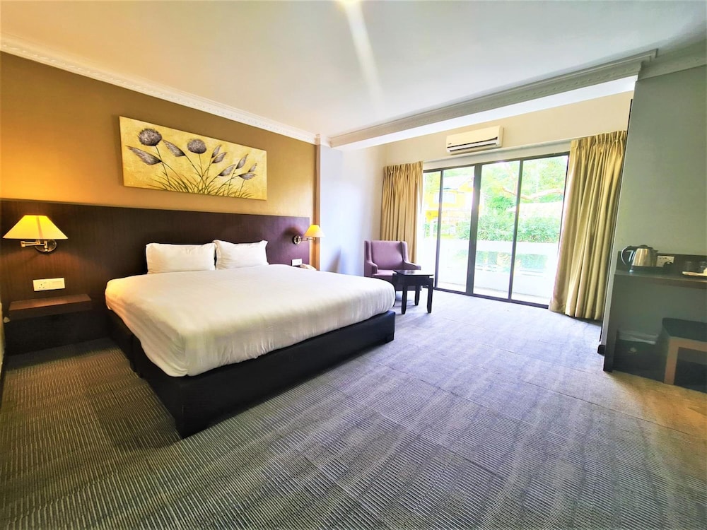 Merdeka Hotel 11/50