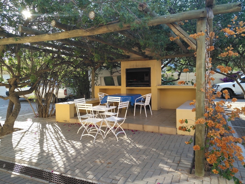 Capbon Guesthouse 42/50