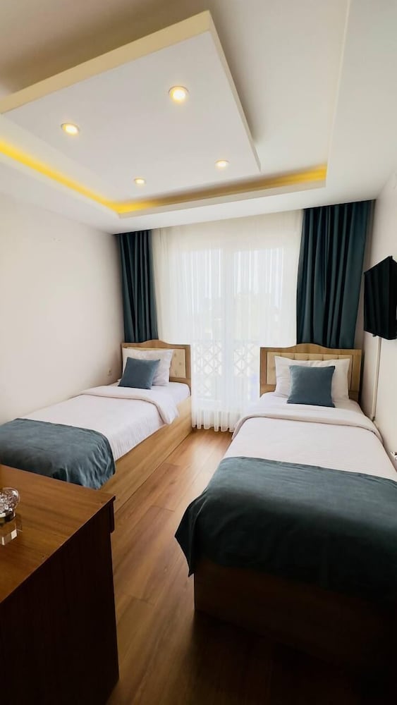 Yusra Suit Trabzon 22/50