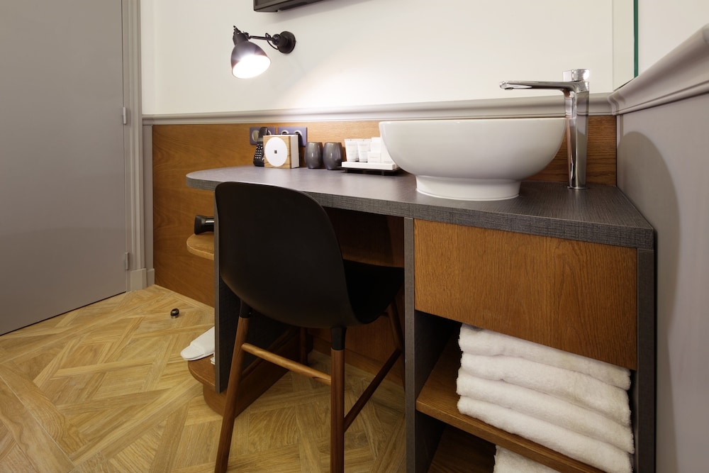 Hotel Petit Lafayette 29/50