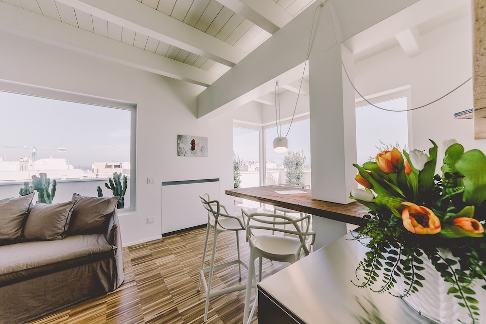 Suite 10 Home Design & Spa 52/69