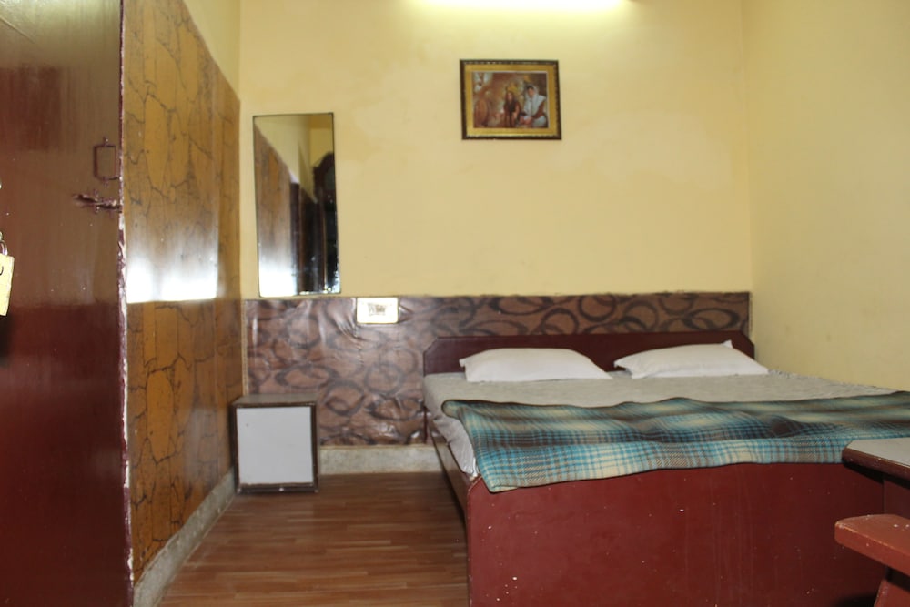 HOTEL RAJ BED AND BREAKFAST 24/36