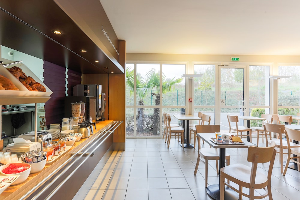 B&B HOTEL Valenciennes Marly 32/39