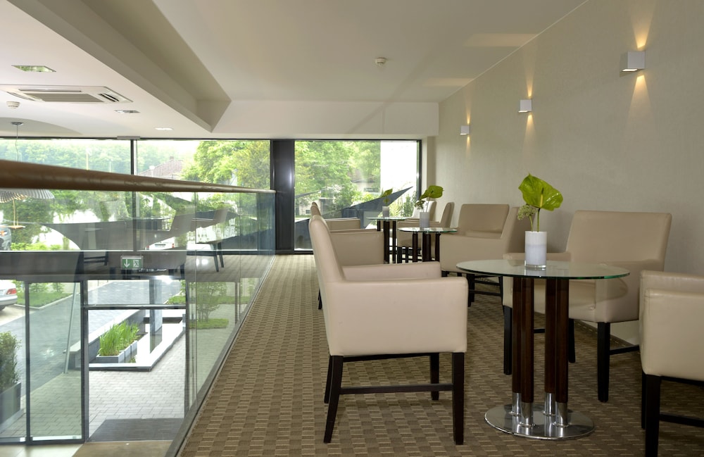 Parkhotel Oberhausen 38/52