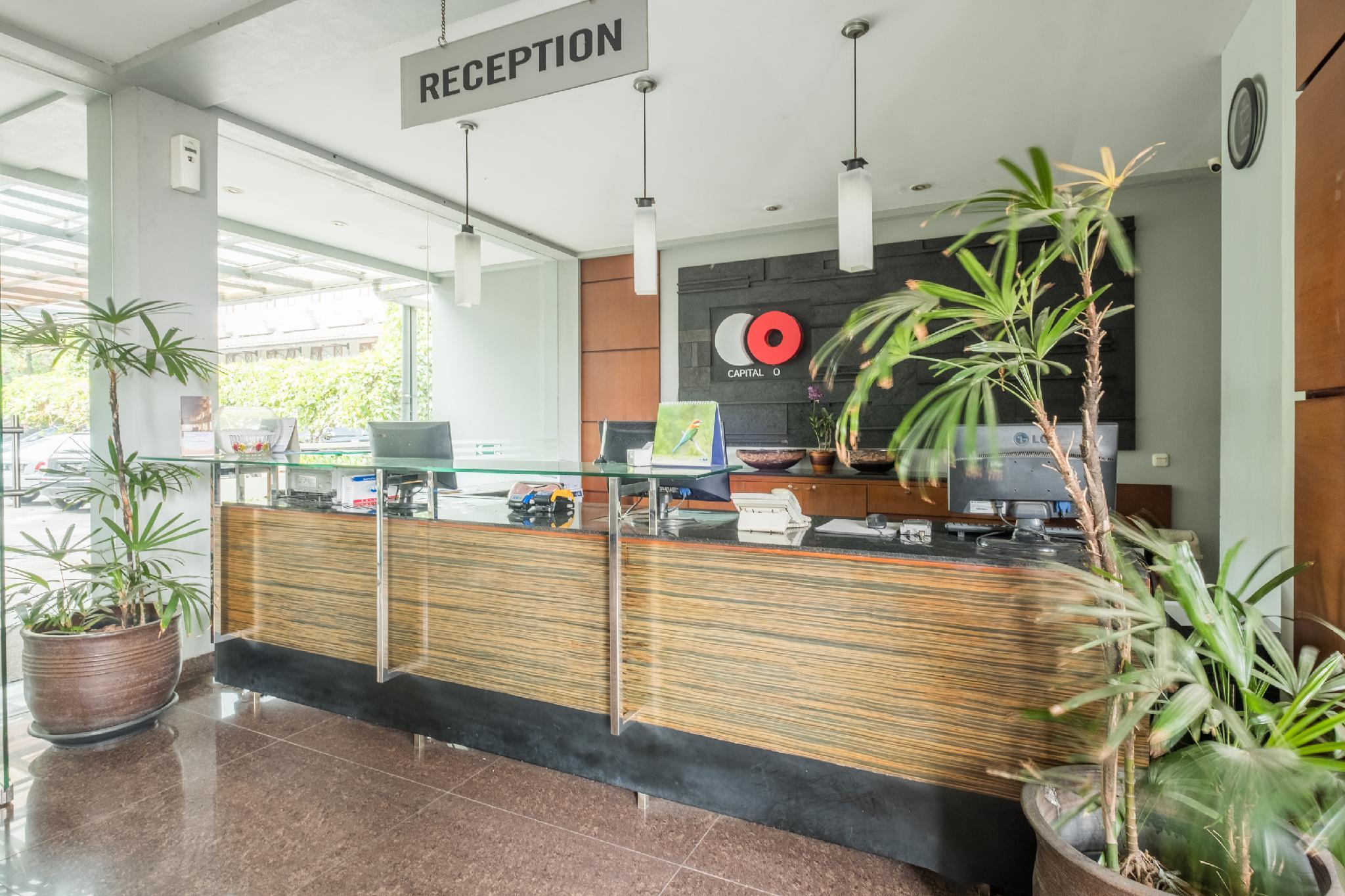 Capital O 874 Hotel Nyland Pasteur 7/30