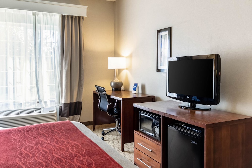 Comfort Inn & Suites Gillette near Campbell Medical Center 40/44
