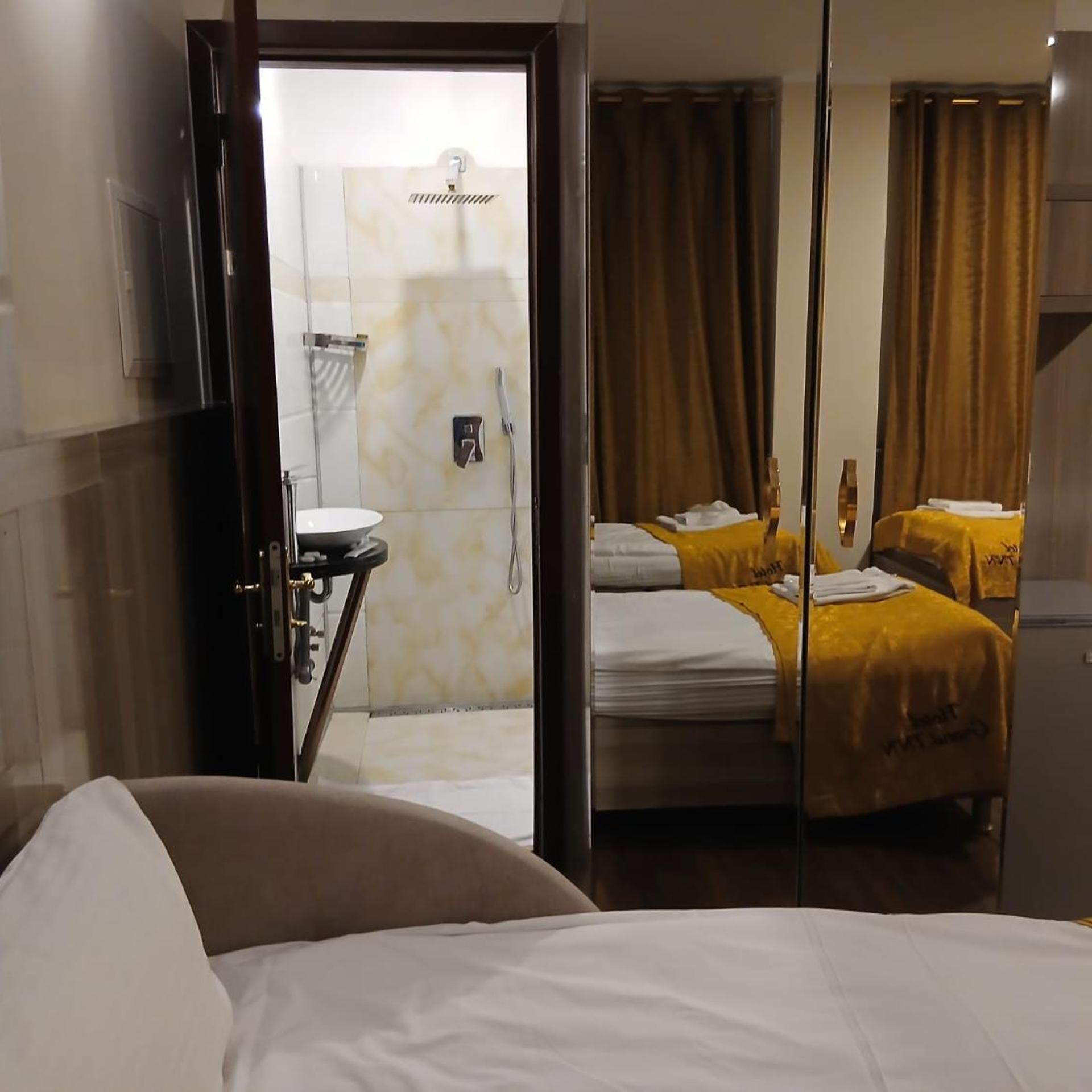 Hotel Grand Inn 30/46
