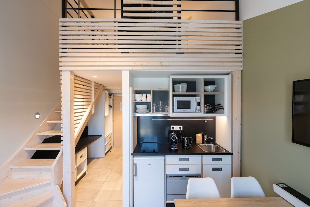 KYRIAD RESIDENCE CABRIES 54/85