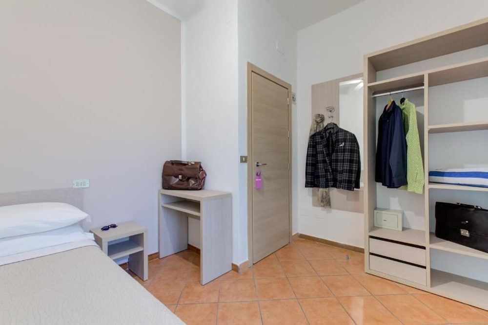 HOTEL CIMAROSA 34/52